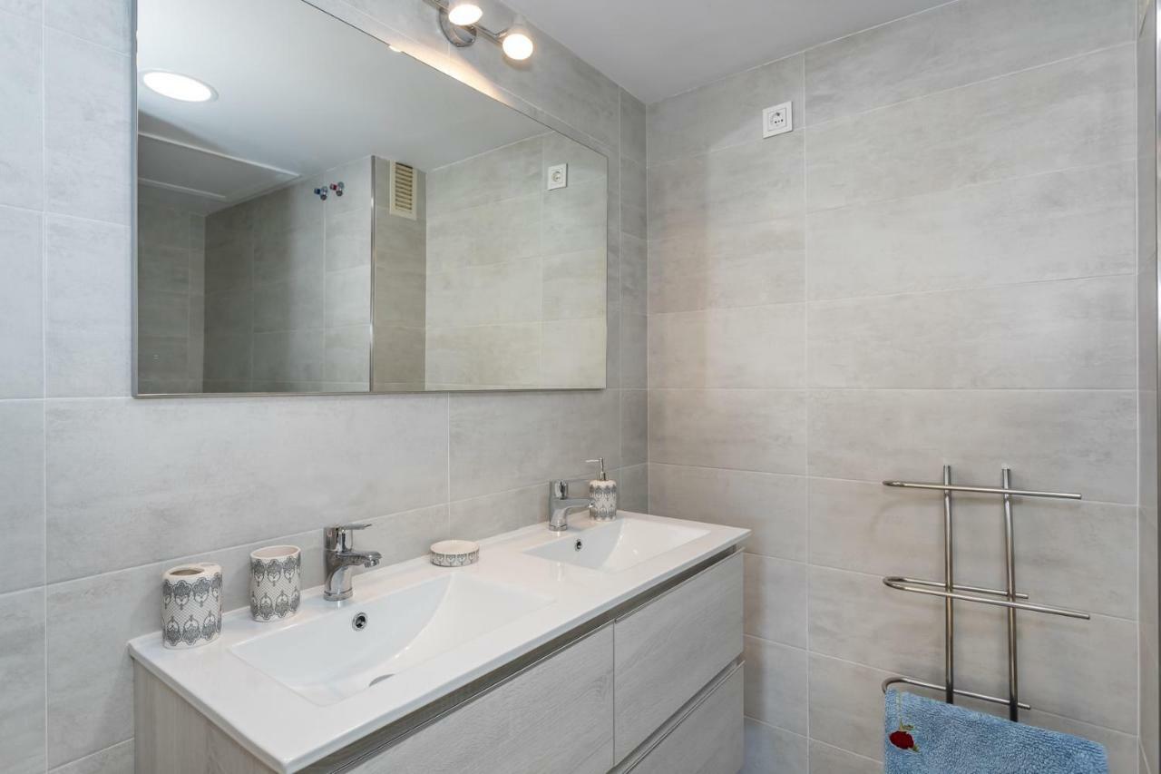 Magnifico Con Vistas En Puerto Marina Apartamento *